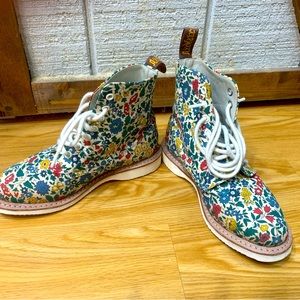 Dr. Martens x Liberty London Evan LIMITED EDITION Floral Boots | Size 6